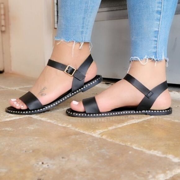 Shoes - Women Black Ankled Fashion Strap Sandals